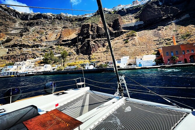 Half Day Premium Catamaran Cruise in Santorini including Oia - Thirassia combines swimming and the meal