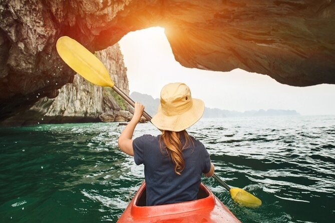 Halong Bay Day Tour 6Hour Deluxe Cruise Limousine Bus Small Group - Hang Luon by kayak or bamboo boat