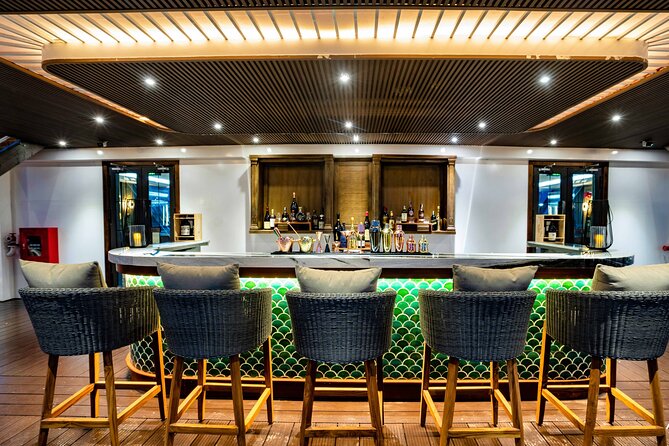 Halong Bay Luxury Dinner Cruise - Ambassador - The fourth-floor sundeck entertainment