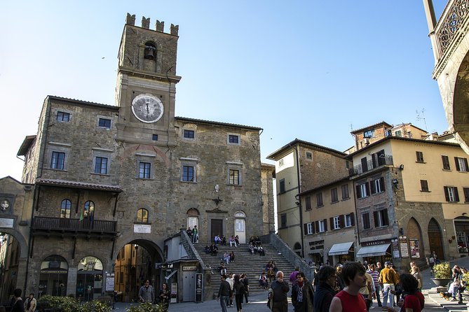 Hands-On Cooking Class in an Exclusive Kitchen in Cortona - Commercial kitchen or country home?