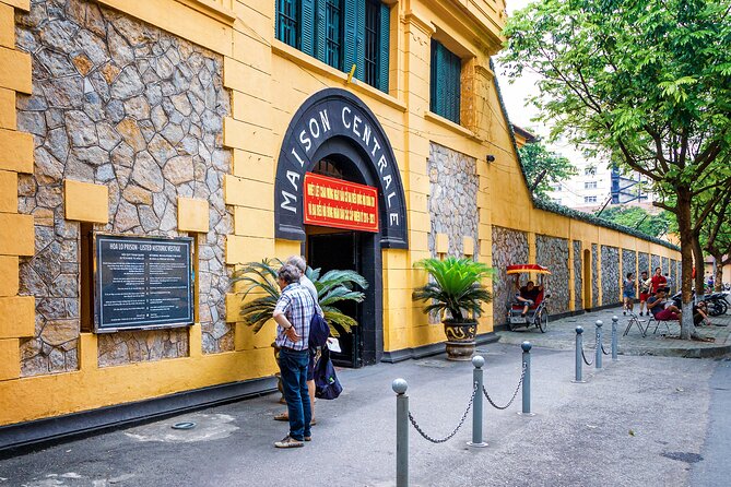 Hanoi Heritage Premium Daily Tour - What the guide can add to a fast schedule