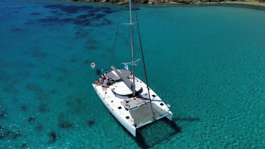 Heraklion: Dia Island Luxury Catamaran Cruise with Meal - Transfers from Heraklion and beyond