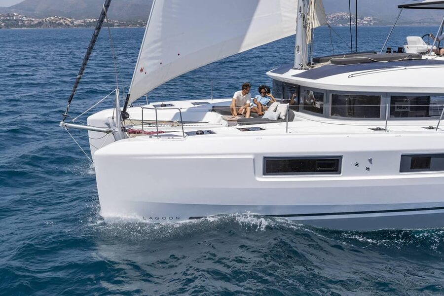 Heraklion: Dia Island Luxury Catamaran Cruise with Meal - Practical details before you reserve