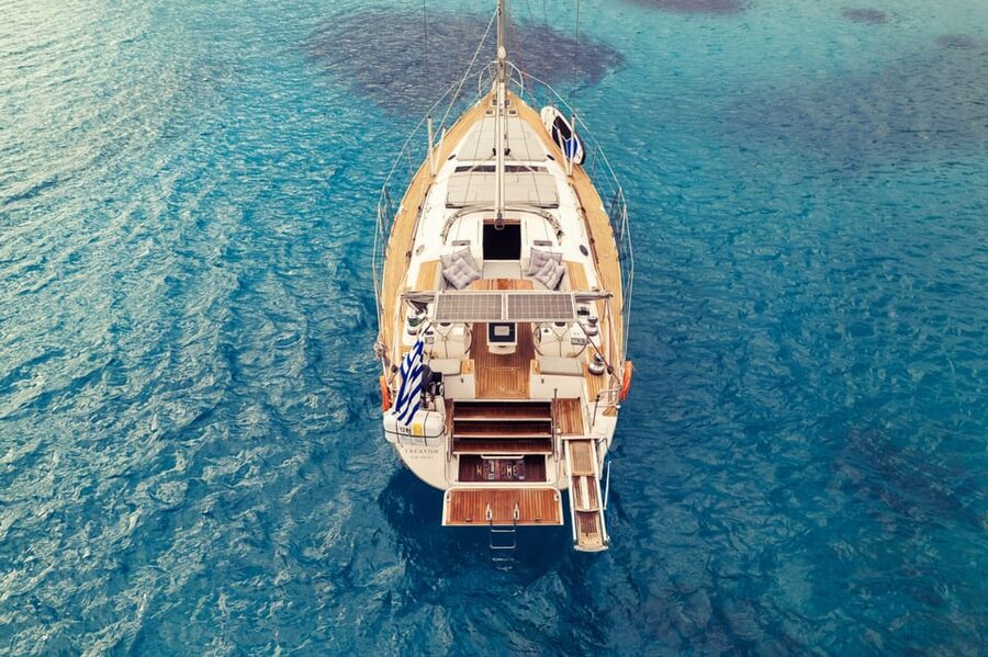 Heraklion: Dia Island Luxury Sailing Trip with Meal & Drinks - Should you book the Dia Island sailing trip?