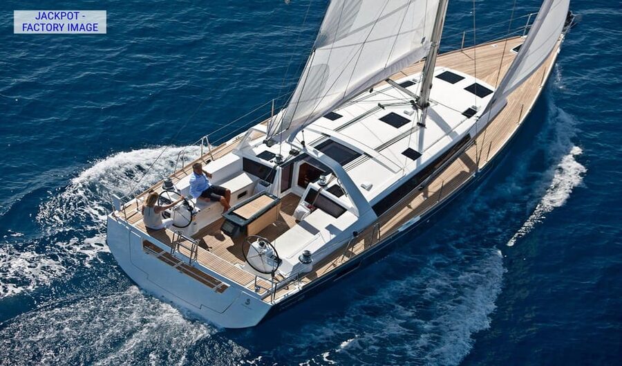 Heraklion: Dia Island Luxury Sailing Trip with Meal & Drinks - The crossing from Heraklion to Dia