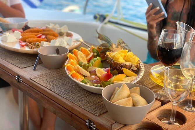 Hersonissos: Luxury Sunset Catamaran Cruise Sushi & Open Bar - Comfort, crew, and group size