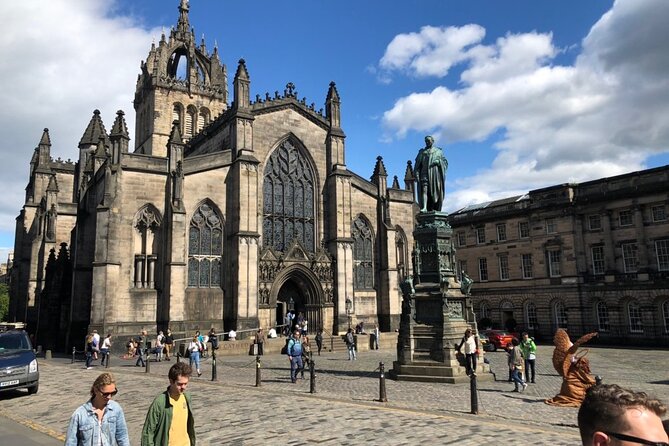Historic Edinburgh and Rosslyn Chapel Full-Day Private Tour in a Premium Minivan - Comfort, food, and the practical rhythm of the day