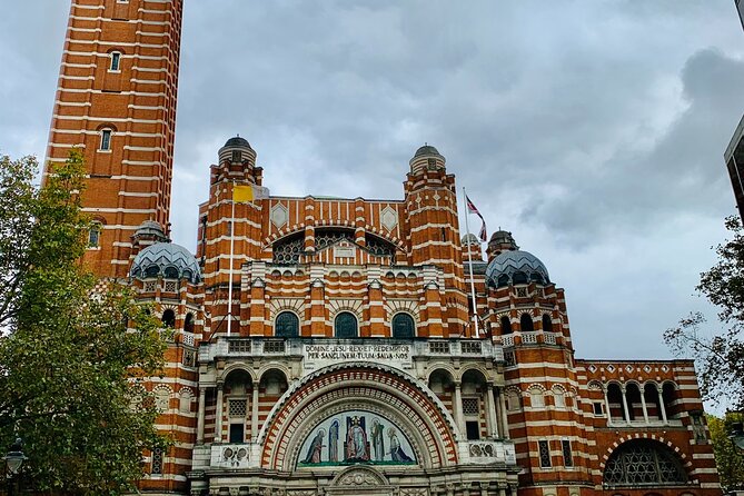 Historical City of London Private Sightseeing Day Tour - Kensington Palace and royal connections