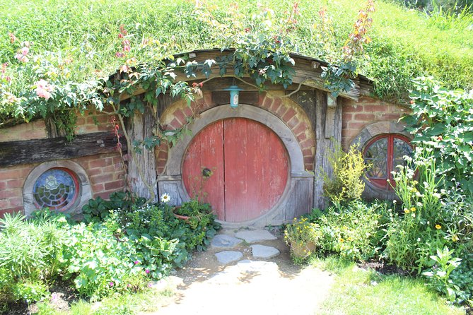 Hobbiton Afternoon Tour in Luxury Minibus from Auckland - Arriving at Shire’s Rest