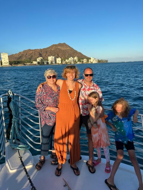 Honolulu: Deluxe Waikiki Snorkel and Wildlife Cruise - Leaving Kewalo Basin for Diamond Head