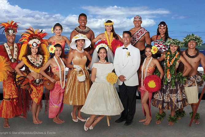 Honolulu: Three Star Deluxe Sunset Dinner Cruise and Show - Practical details that can improve your evening