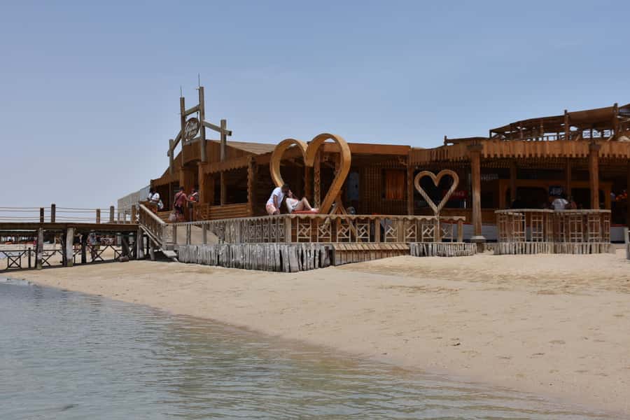 Hurghada: Luxury Giftun island w/snorkeling/lunch & Massage - What the $41 price really includes