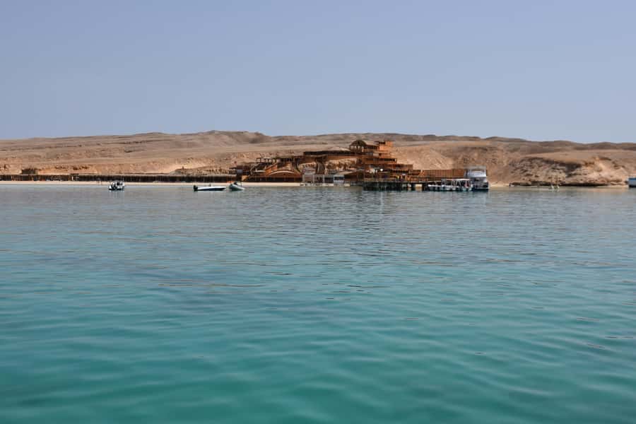 Hurghada: Luxury Giftun island w/snorkeling/lunch & Massage - Boarding the yacht for a 45-minute Red Sea cruise