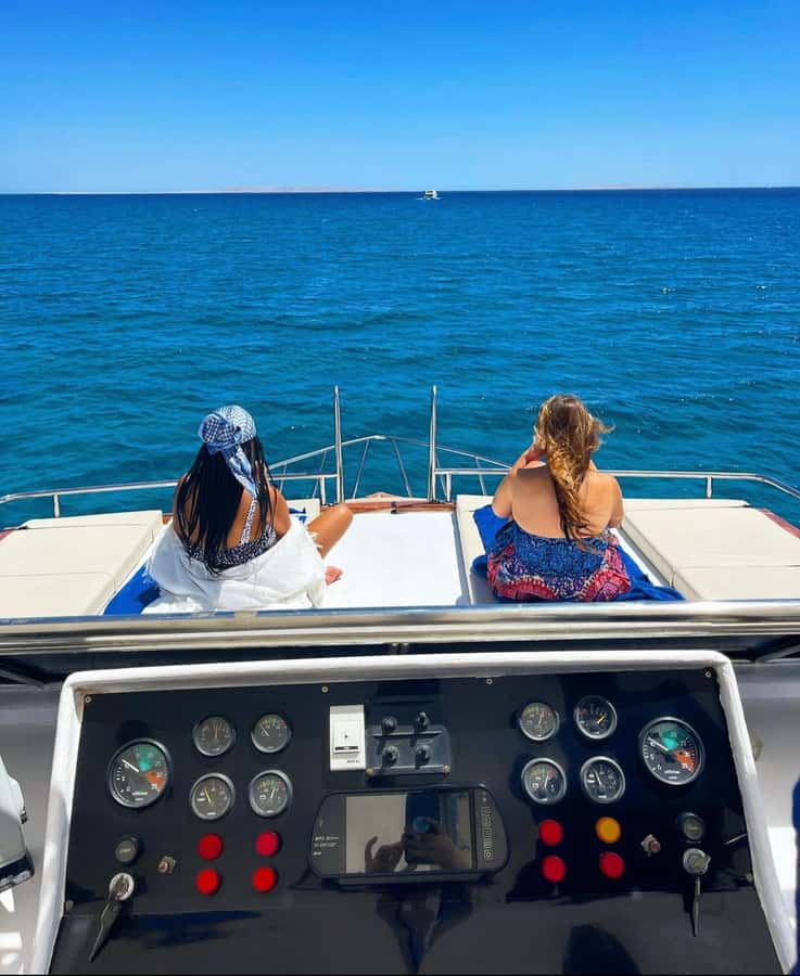 Hurghada: Luxury Yacht Trip with Personal Crew and Chef - Starting at the Palm Royal marina