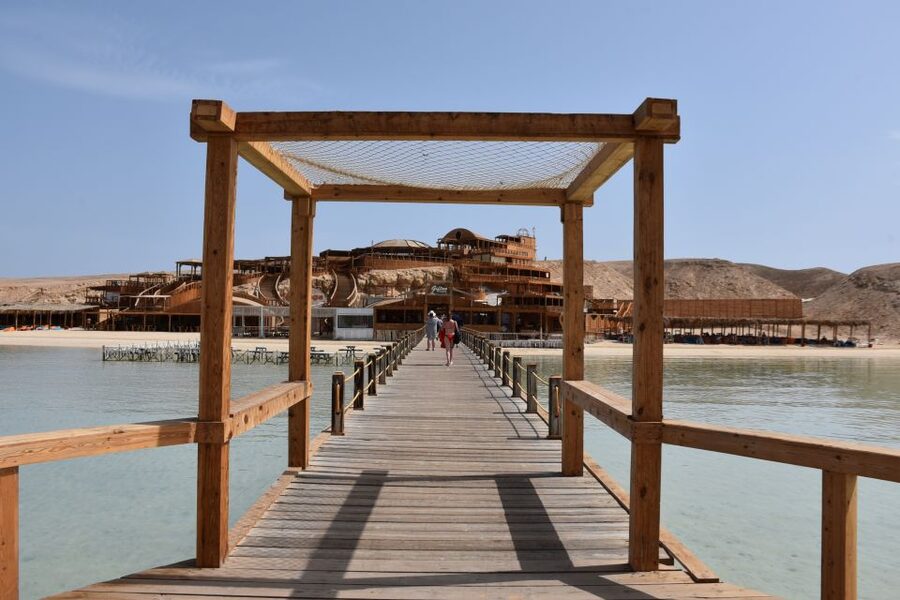 Hurghada: Royal Luxury VIP Cruise to Orange Bay with Lunch - Lunch with fish, kofta, and unlimited drinks