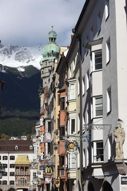 Innsbruck: Swarovski Exclusive Guided Tour with Drink & Gift - A Swarovski visit in the heart of Innsbruck