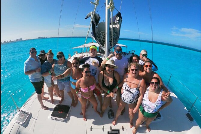 Isla Mujeres Premium Catamaran Tour with transportation from Playa del Carmen - Buffet lunch: useful, but not a culinary reason to book
