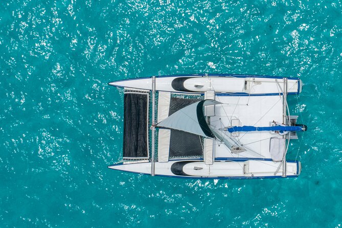 Isla Mujeres Premium Tour in Private Catamaran with Lunch - Where the experience may fall short