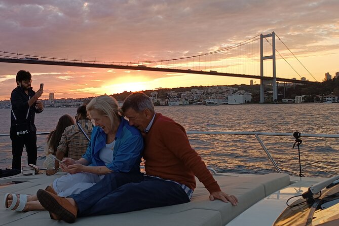Istanbul Bosphorus Sunset Cruise on Luxury Yacht - Rumeli Fortress and the Fatih Sultan Mehmet Bridge