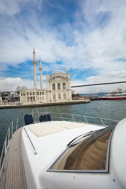 Istanbul: Luxury Yacht Tour at Sunset w Snacks - My verdict: should you book it?