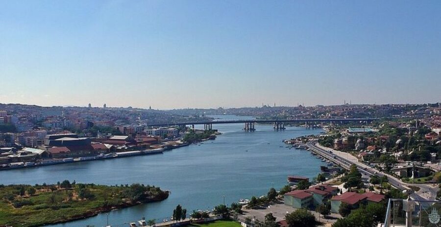 Istanbul: Private Bosphorus Cruise By Luxury Yacht - What the private yacht setup adds