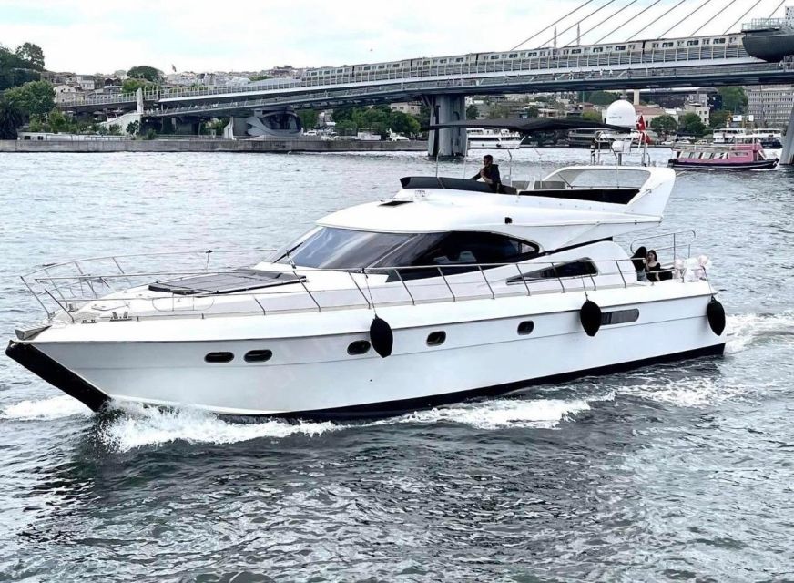 Istanbul: Small-Group Luxury Yacht Sunset Cruise w/ Snacks - Dolmabahce Palace and Ciragan Palace