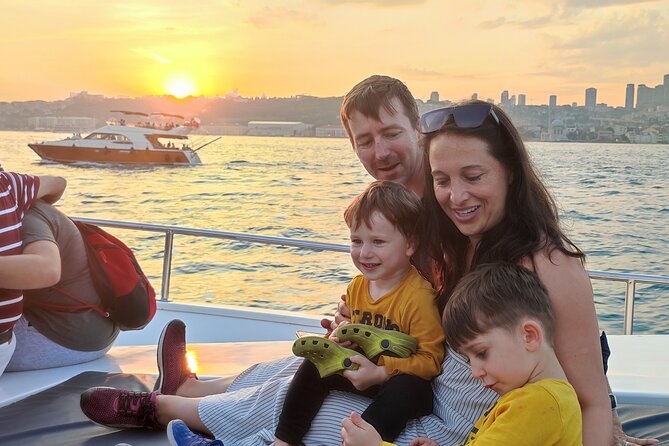 Istanbul Sunset Cruise on Luxury Yacht - Guided Group Cruise - Why the Bosphorus is Istanbul’s best viewing platform