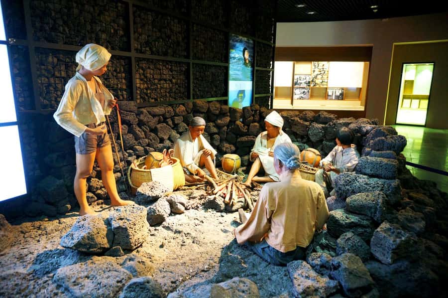 Jeju Premium Small Group UNESCO Day Tour - East - Climbing Seongsan Sunrise Peak