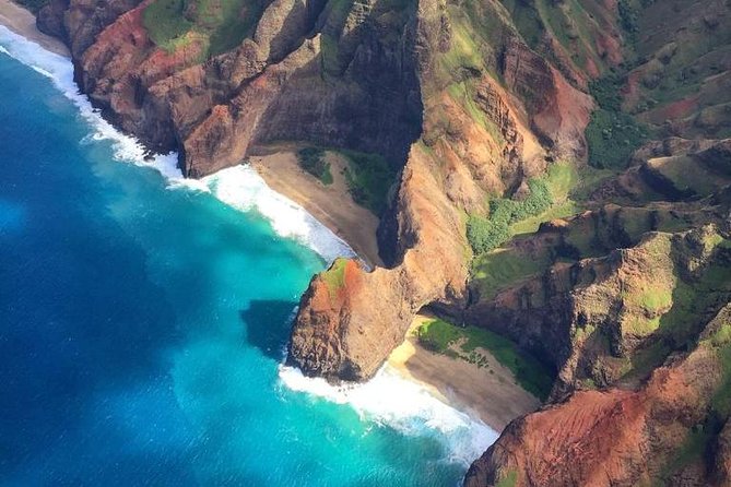 Kauai Deluxe Sightseeing Flight - The Na Pali Coast takes the opening act