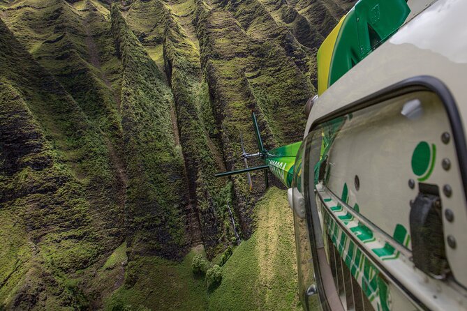 Kauai Deluxe Waterfall Safari: Helicopter Tour - Starting at Safari Helicopters in Lihue