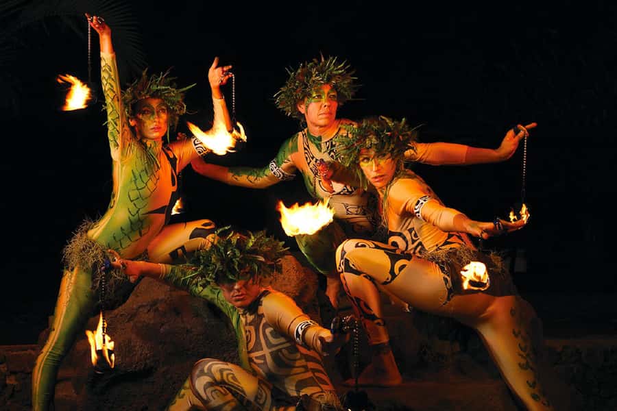 Kauai: Luau Kalamaku – Premium Seating, Dinner & Show - The imu ceremony and buffet dinner