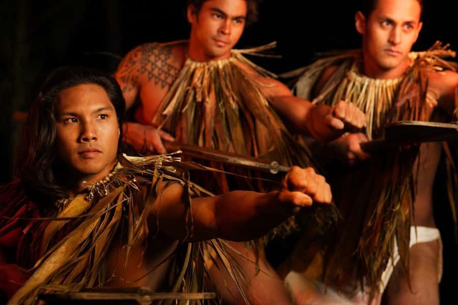 Kauai: Luau Kalamaku – Premium Seating, Dinner & Show - Hawaiian music, hula, and fire on the stage