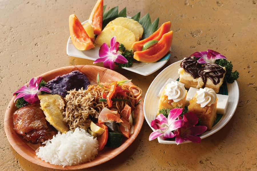 Kauai: Luau Kalamaku – Premium Seating, Dinner & Show - What premium seating adds to the evening