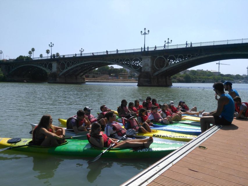 KayakTour or Rental+Premium Gear+QuickIntroCourse+Help - Returning to Kayak Sevilla