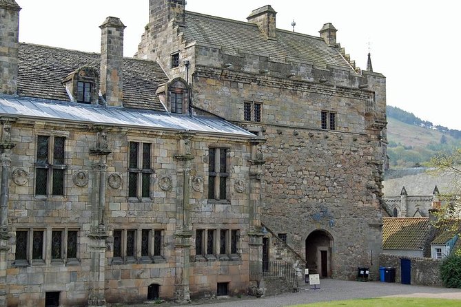 Kingdom of Fife & St Andrews Full-Day Guided Private Tour in a Premium Minivan - The guide makes the difference