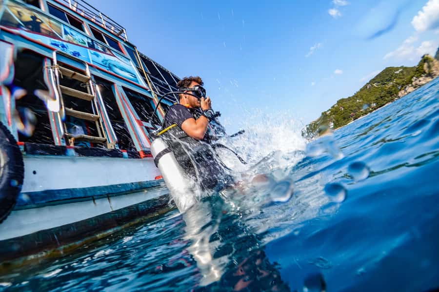 Koh Tao: PADI Premium Open Water Diver Course - Learning to scuba dive on Koh Tao