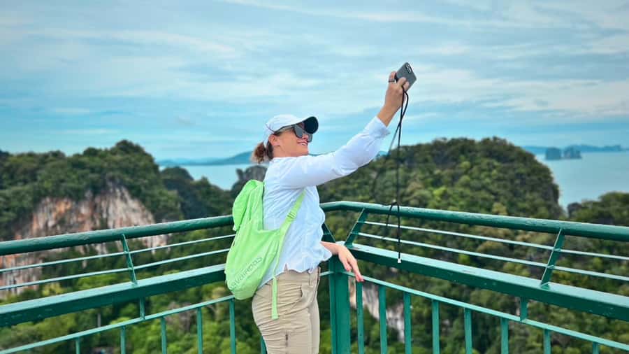 Krabi: Private Luxury Boat to Hong Islands Sunrise & Picnic - Who should book this Hong Islands trip?