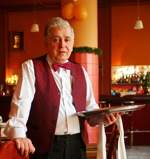 Krakow: 3.5-Hour Communism Deluxe Tour by Trabant - Who should book this Nowa Huta outing?