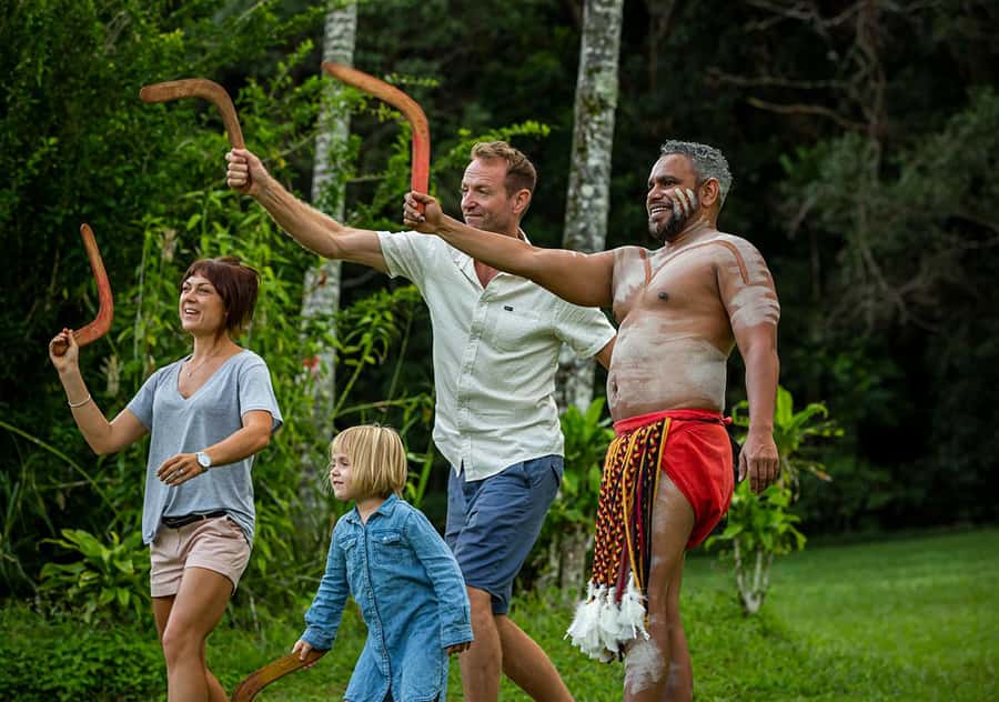 Kuranda Pamagirri Aboriginal Premium Full-Day Tour - Making your own Aboriginal canvas