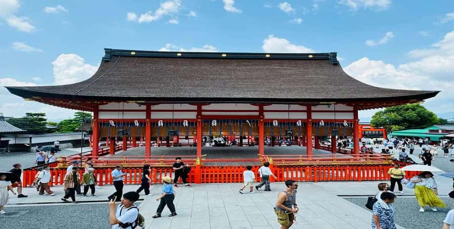 Kyoto:Private Tour/Luxury Vehicle with Guide & photographer - A private Kyoto day built around your priorities
