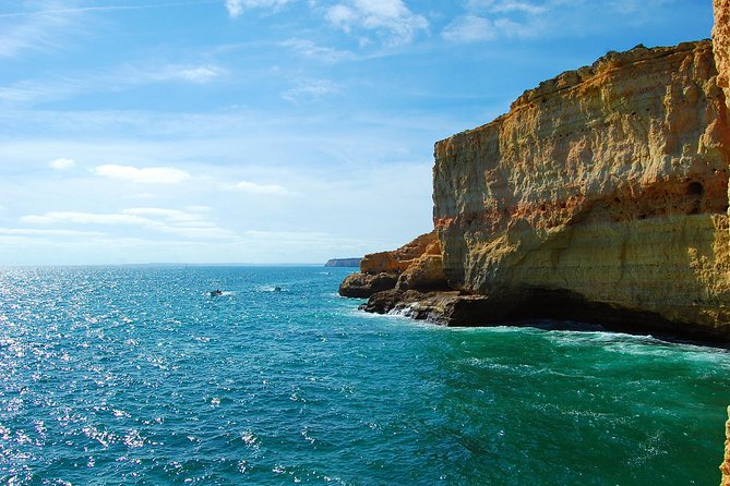 Lagos and Carvoeiro Premium - Shared small group > VTours Algarve - Infante Dom Henrique and Santa Maria Church