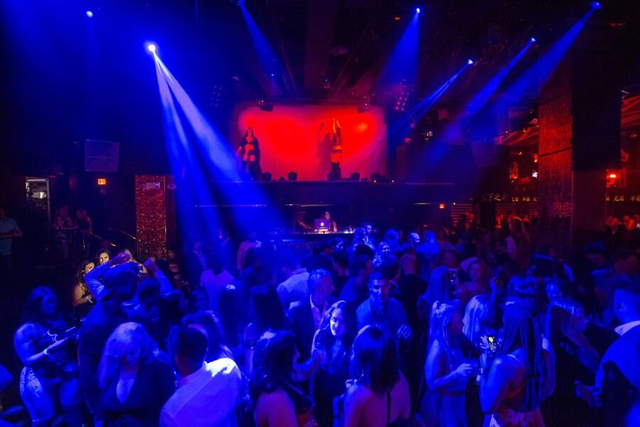 Las Vegas: VIP Nightlife Tour to Bar, Nightclub & Strip Club - What the $44 Las Vegas nightlife tour actually offers