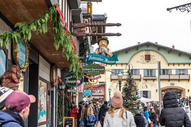Leavenworth Exclusive Tour from Seattle - The guides shape the day