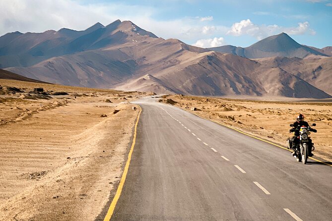Leh Ladakh Motorcycle Tour / Private Luxury Car Tours - Day 5: The long approach to Pangong Lake