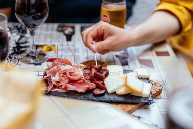Lisbon Exclusive PRIVATE Food Tour with 6 or 10 Tastings - Walking between food and city sights