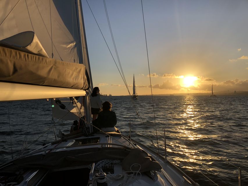 Lisbon: Luxury Private Sailing Boat Cruise on River Tagus - Leaving from Doca do Bom Sucesso