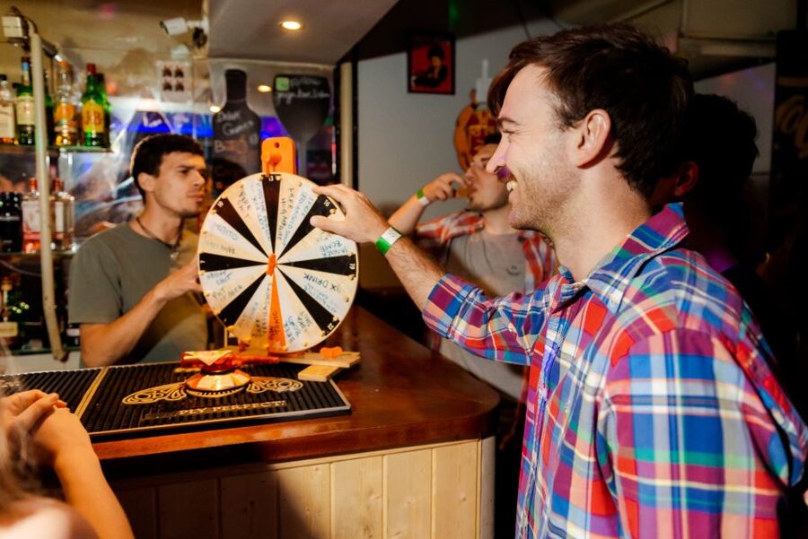 Lisbon PinkStreet Pubcrawl: 1hOpen Bar, Shots,VIP Club Entry - VIP club entry without the regular queue