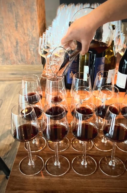 Lisbon: Premium Port Wine Tasting & Tapas - The sommelier turns samples into a lesson
