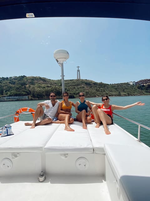 Lisbon: Private Luxury Catamaran Tour with Welcome Drink - Three and four hours: better for swimming and a slower pace