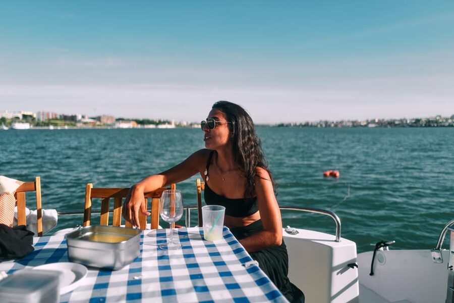 Lisbon: Private Luxury Catamaran Tour with Welcome Drink - The two hour cruise: compact and sightseeing focused